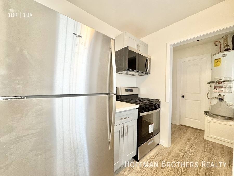 Apartment for rent at 5059 W 20th St #7, Los Angeles, CA 90016