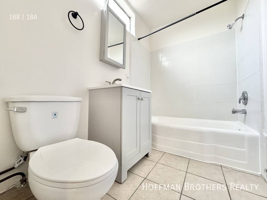 Apartment for rent at 5059 W 20th St #7, Los Angeles, CA 90016
