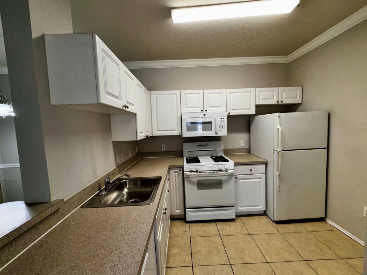 Condo for rent at 3361 S Kirkman Rd, Orlando, FL 32811