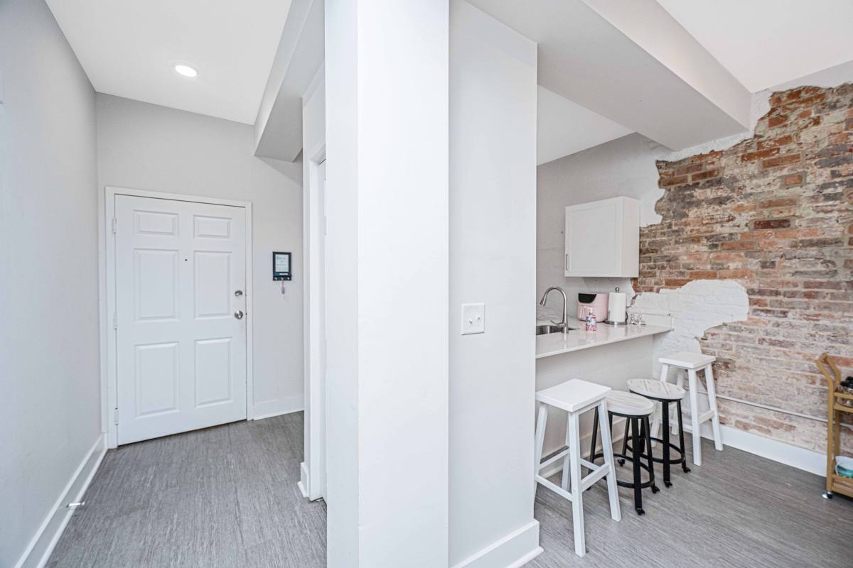 Apartment for rent at 1000 King St #320, Charleston, SC 29403
