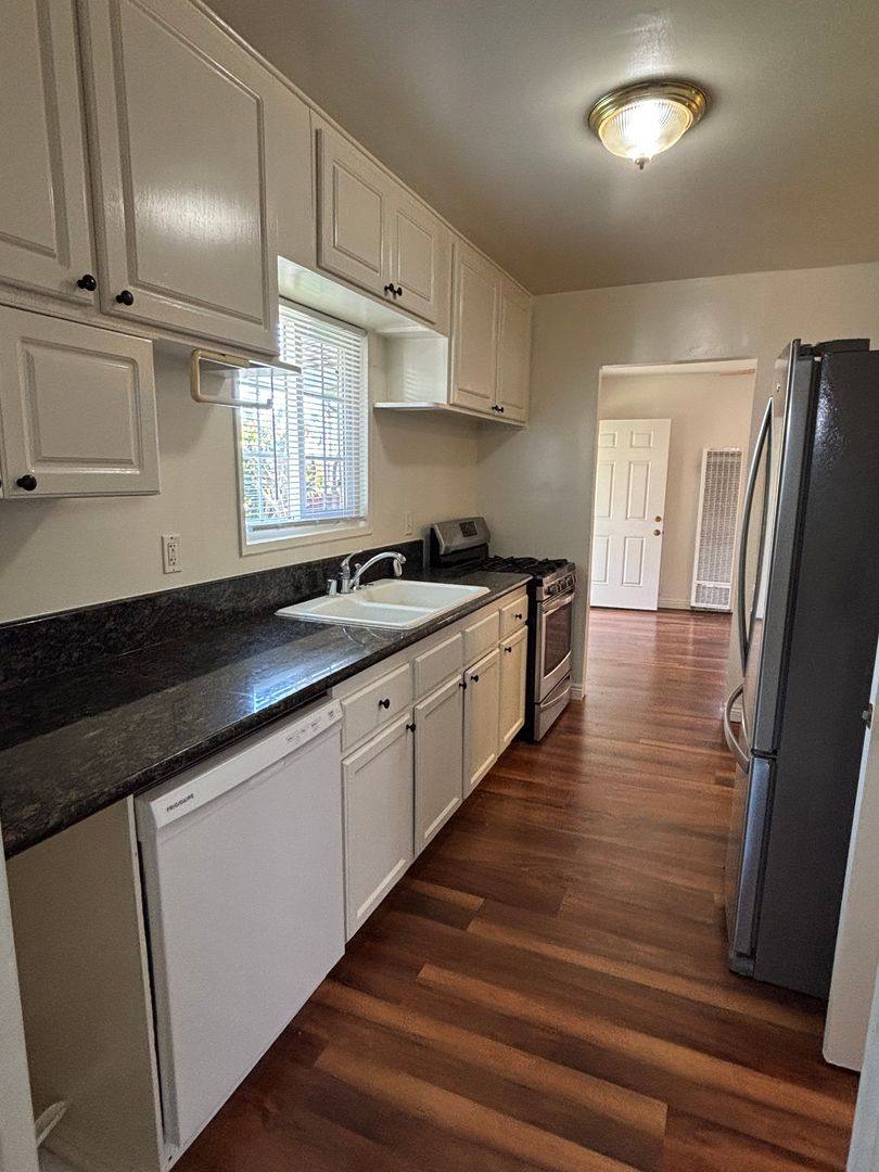 House for rent at 432 W 19th St, San Pedro, CA 90731