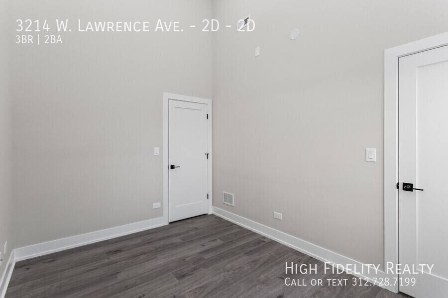 Apartment for rent at 3214 W Lawrence Ave #2D, Chicago, IL 60625