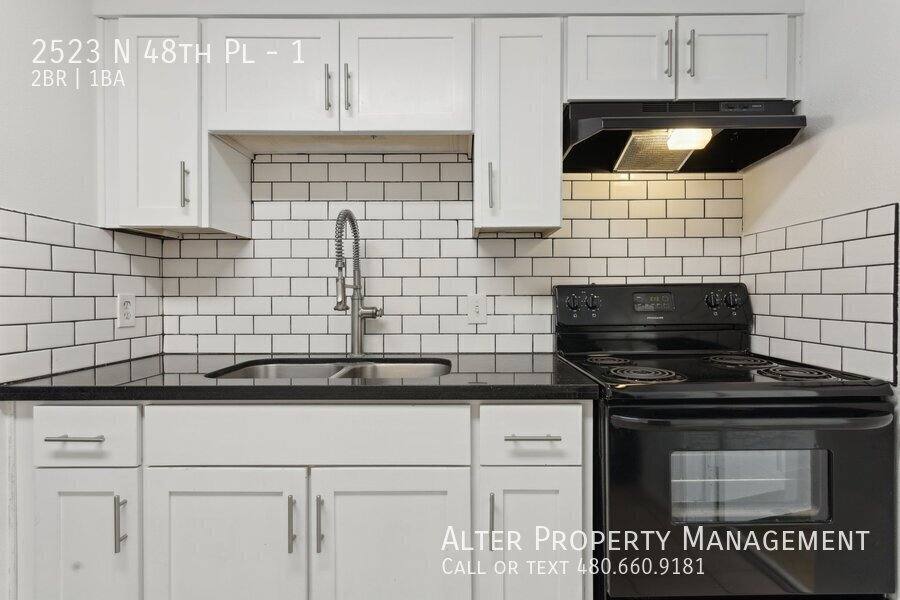 Townhouse for rent at 2523 N 48th Place #1, Phoenix, AZ 85008