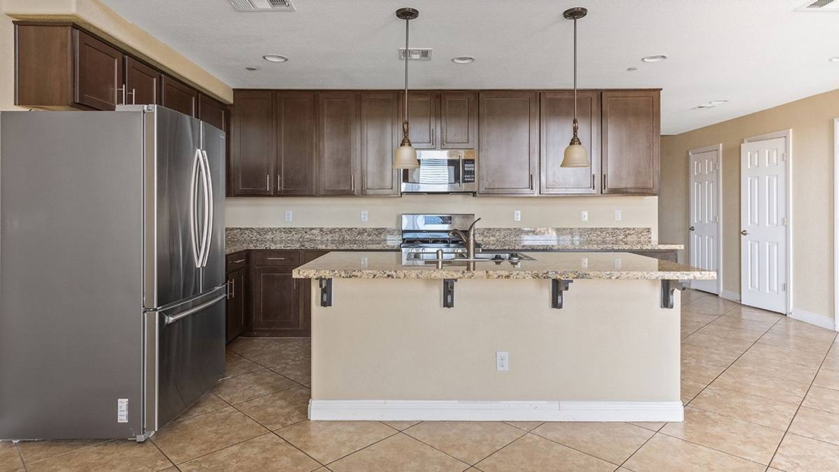 Apartment for rent at 7575 Norman Rockwell Lane, Las Vegas, NV 89143