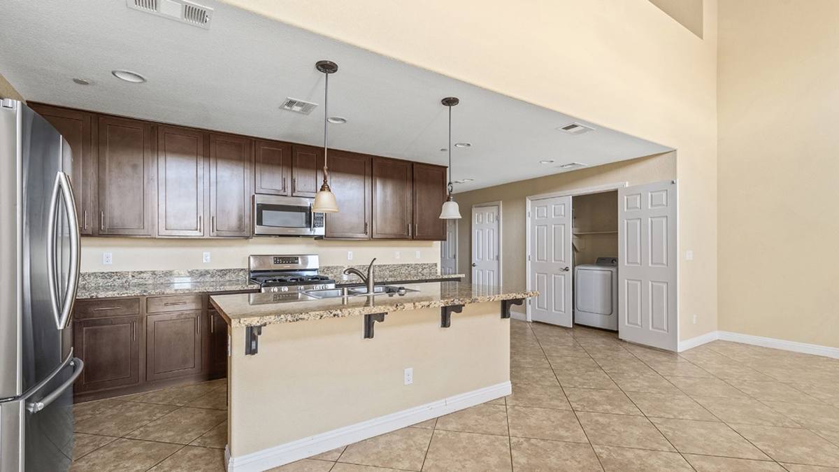 Apartment for rent at 7575 Norman Rockwell Lane, Las Vegas, NV 89143