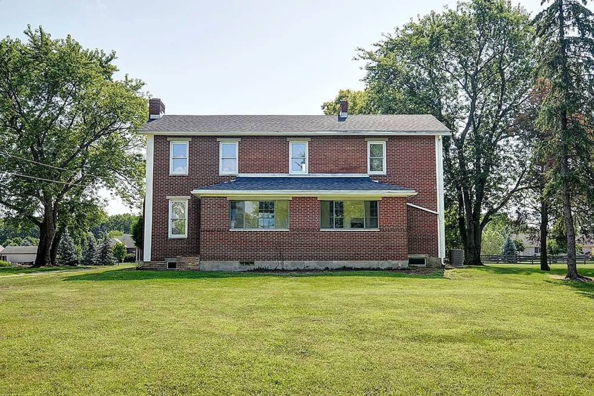 Apartment for rent at 9556 Kenrick Rd, Dayton, OH 45459