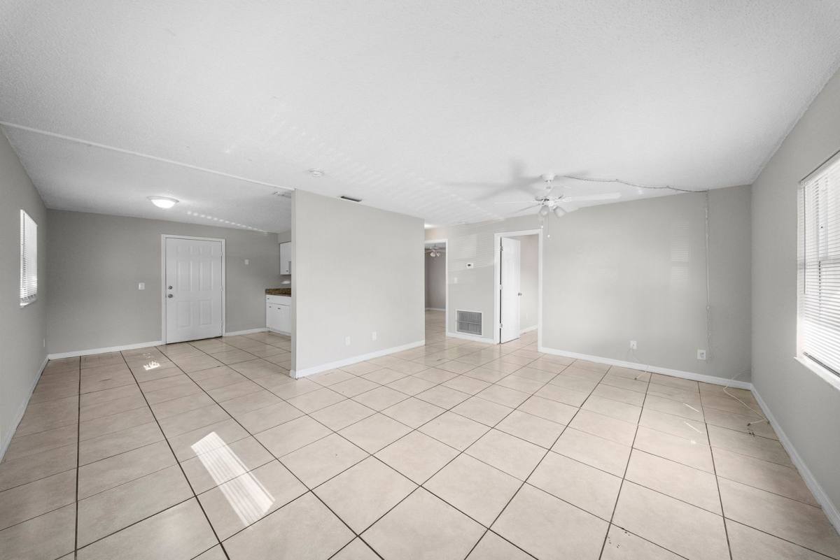 Apartment for rent at 5537-5539 10th Ave, Fort Myers, FL 33907