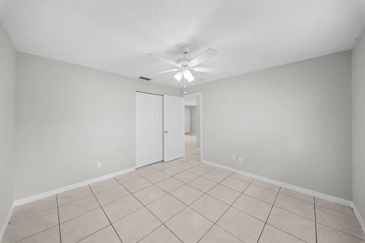 Apartment for rent at 5537-5539 10th Ave, Fort Myers, FL 33907