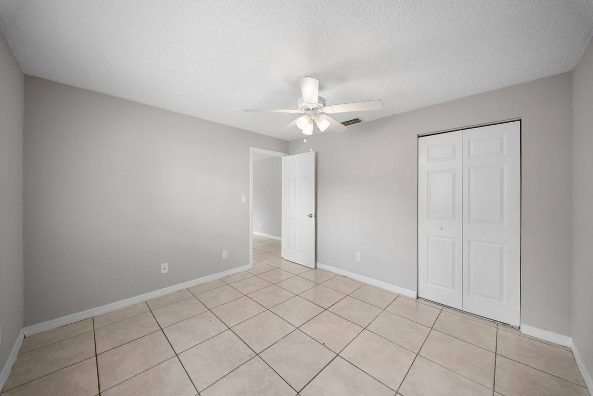 Apartment for rent at 5537-5539 10th Ave, Fort Myers, FL 33907