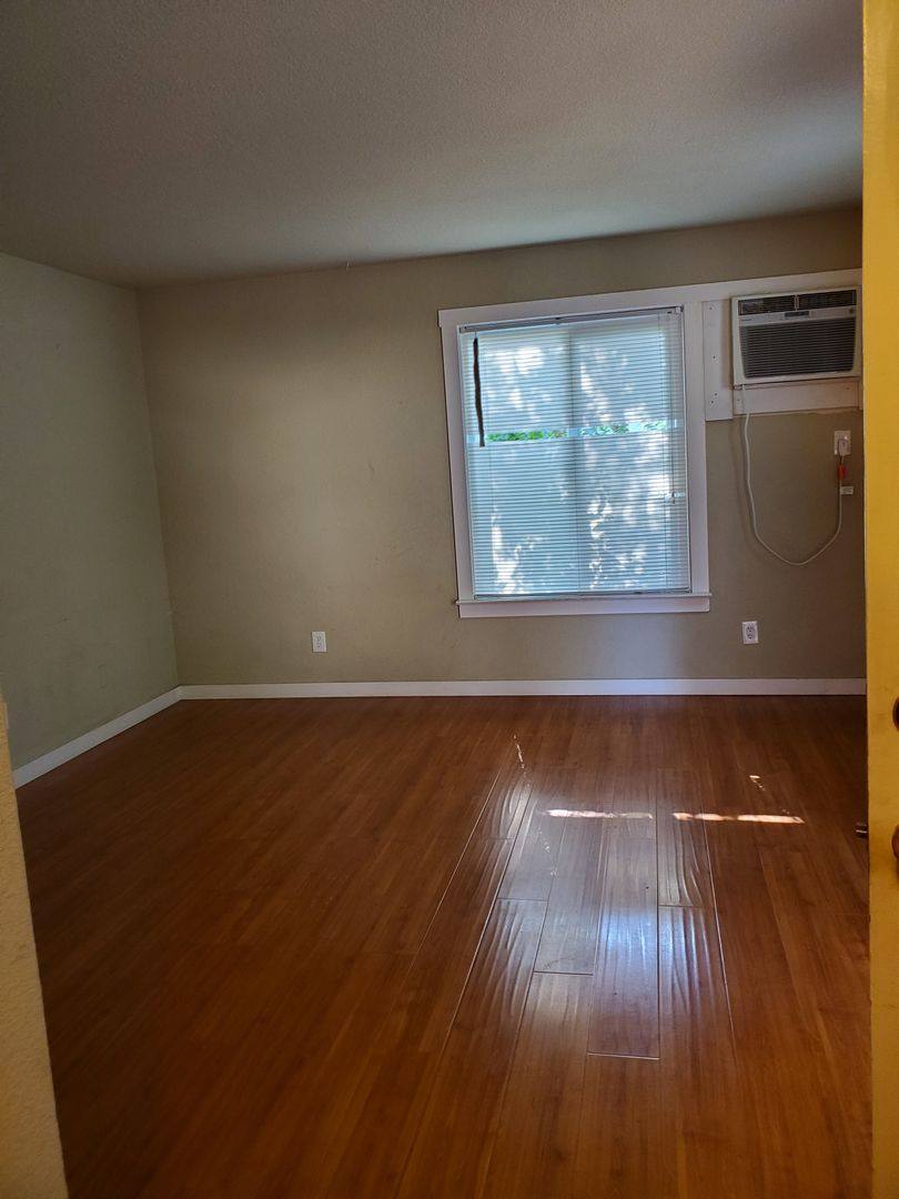 House for rent at 516 K St, Davis, CA 95616
