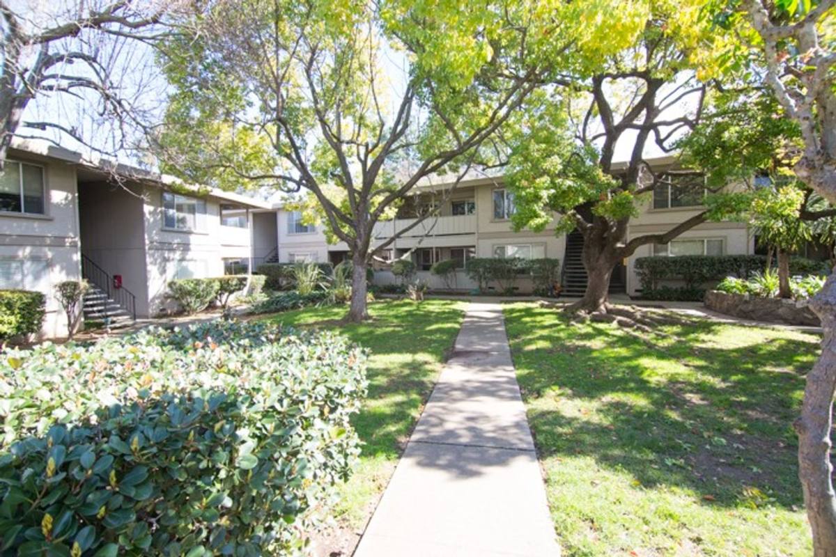 Apartment for rent at 110 Oak Rim Court, Los Gatos, CA 95032