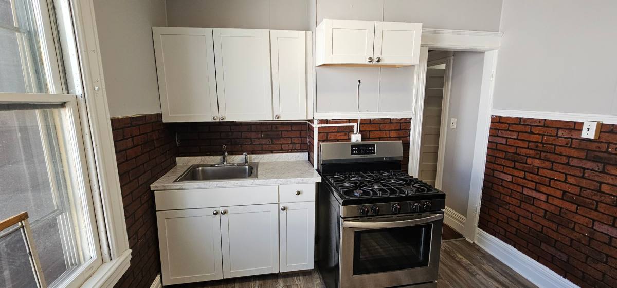 Apartment for rent at 223 Western Ave, Albany, NY 12203