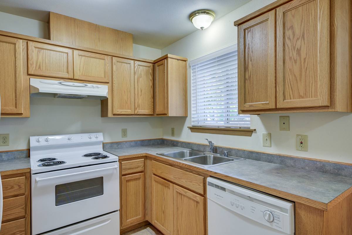 Condo for rent at 1661 NE 16th Ave, Oak Harbor, WA 98277