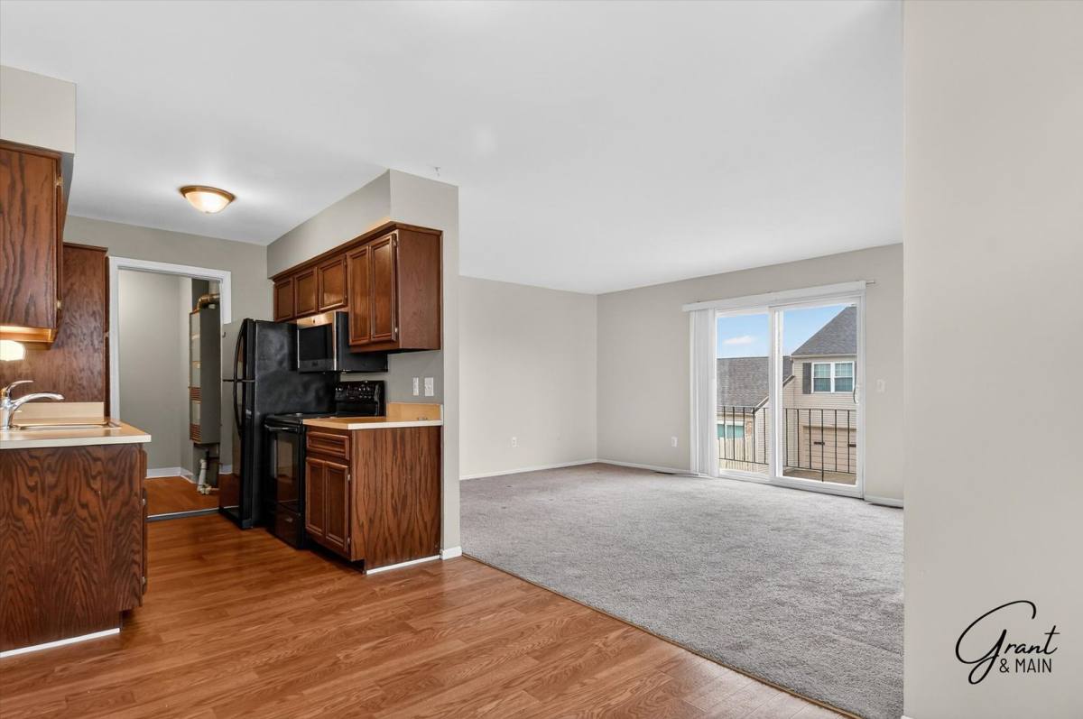Townhouse for rent at 15834 N Franklin, Clinton Township, MI 48038