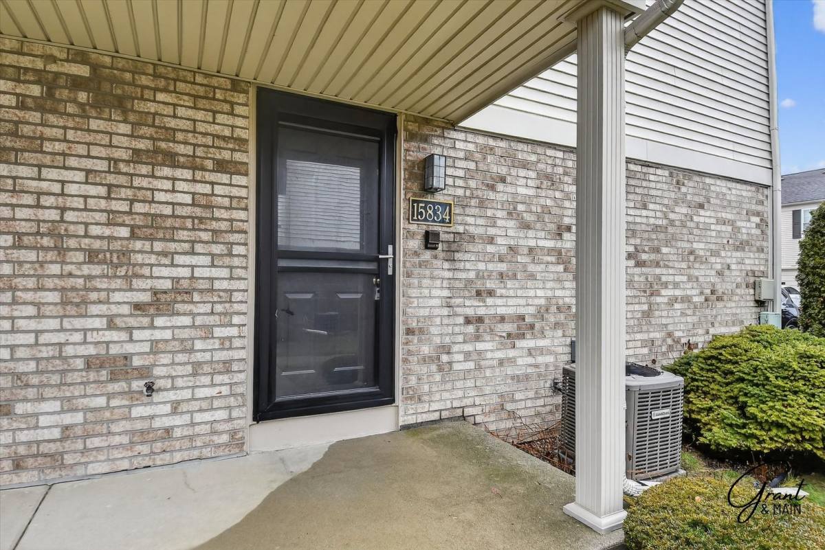 Townhouse for rent at 15834 N Franklin, Clinton Township, MI 48038