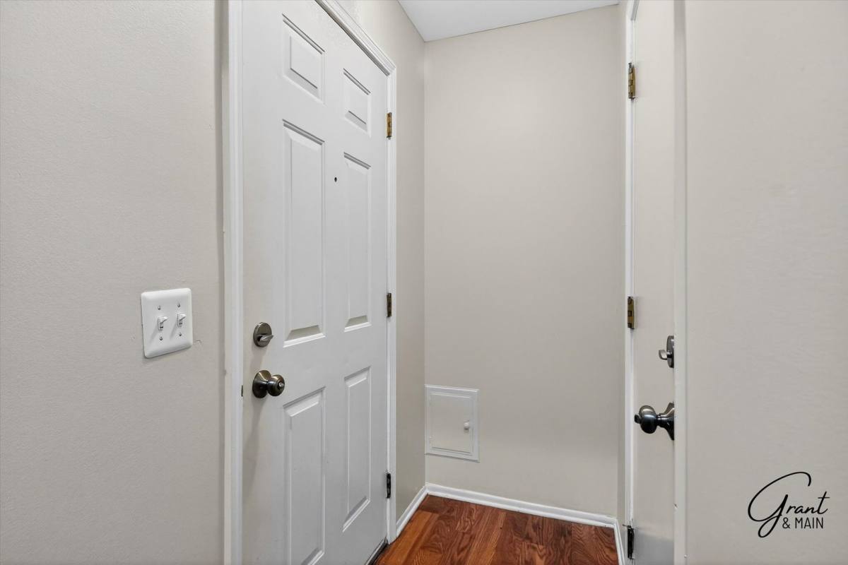 Townhouse for rent at 15834 N Franklin, Clinton Township, MI 48038