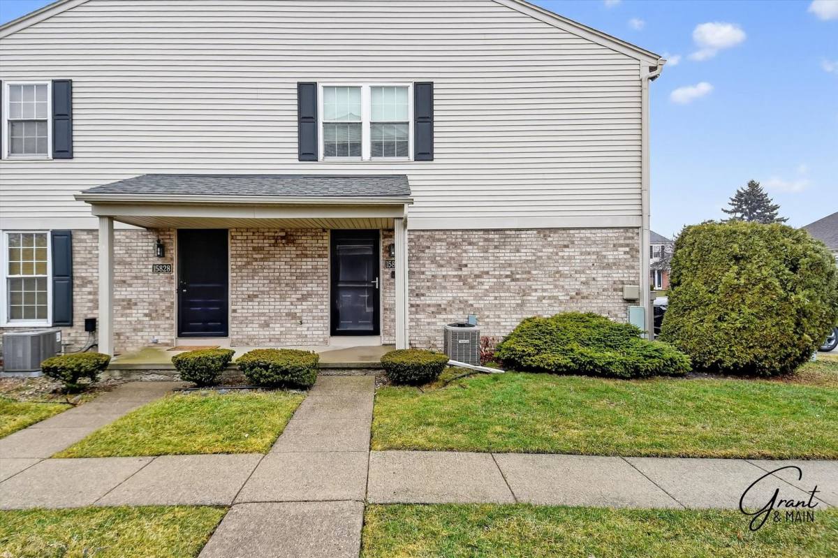 Townhouse for rent at 15834 N Franklin, Clinton Township, MI 48038