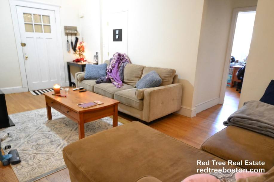 Apartment for rent at 316 Saint Paul St #3, Brookline, MA 02446