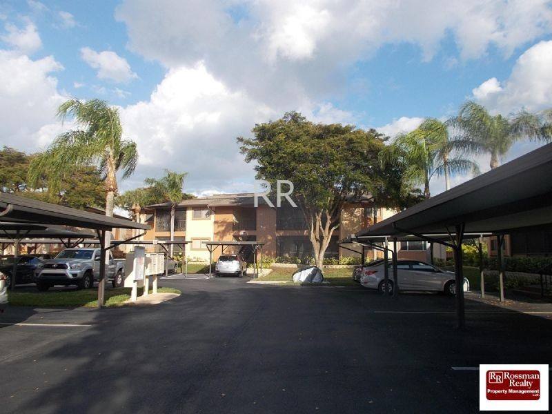 Condo for rent at 6494 Royal Woods Dr, Fort Myers, FL 33908