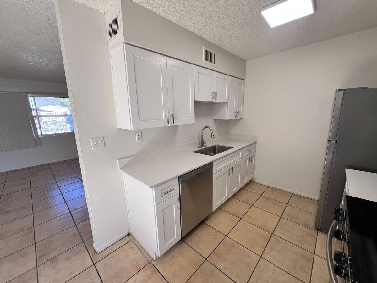 Apartment for rent at 5160 E Bellevue St, Tucson, AZ 85712