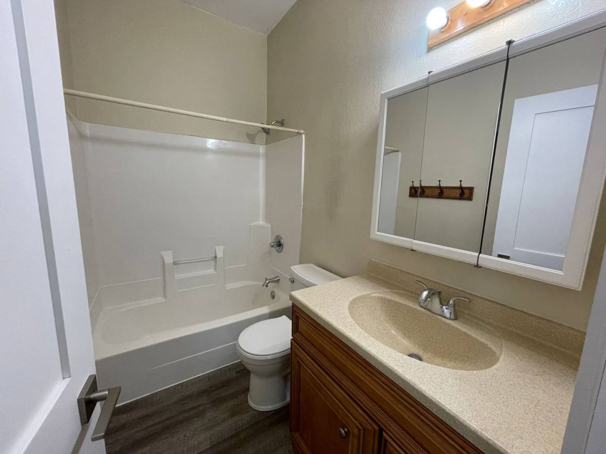 Townhouse for rent at 416 N 15th Ave E, Duluth, MN 55812