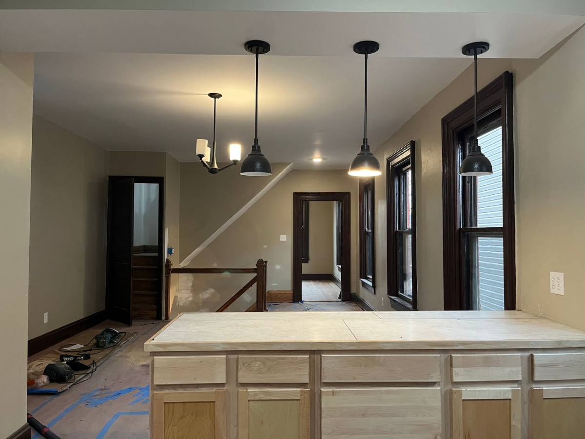 Apartment for rent at 1927 Scott Blvd, Covington, KY 41014