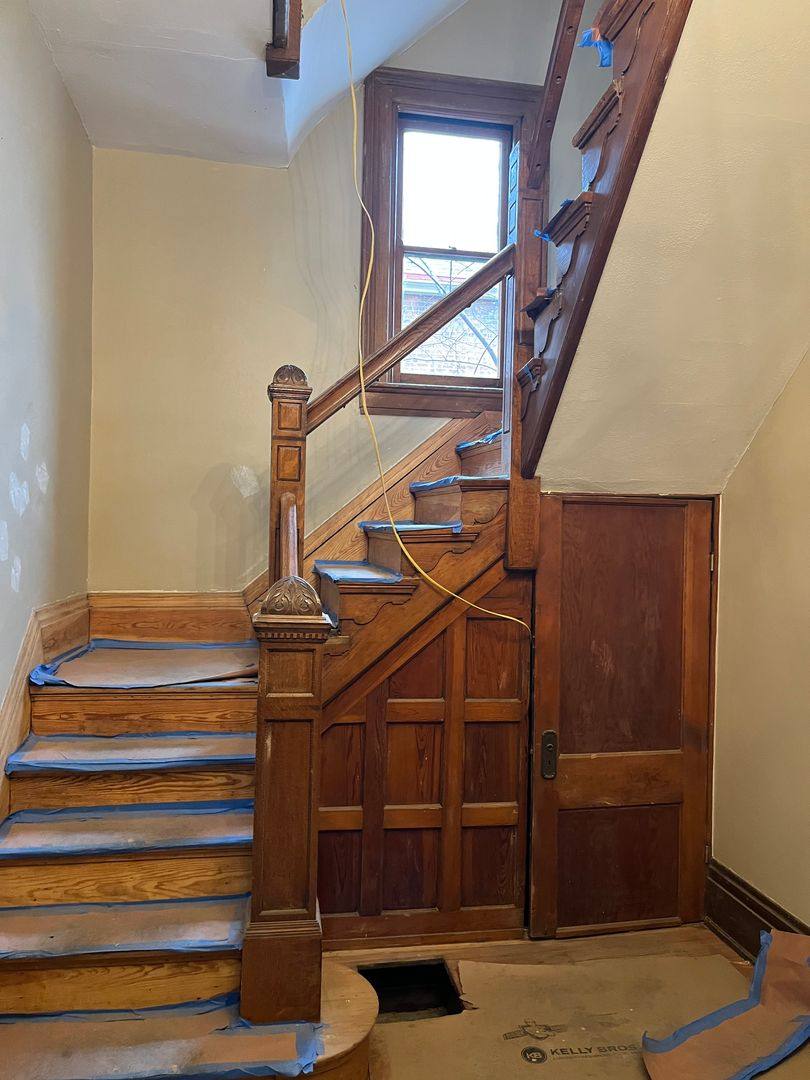Apartment for rent at 1927 Scott Blvd, Covington, KY 41014
