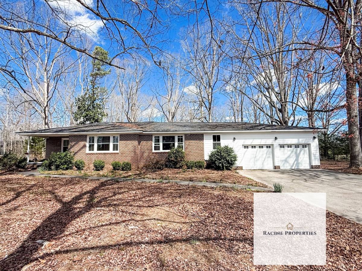 House for rent at 175 Mossie Smith Rd, Easley, SC 29642