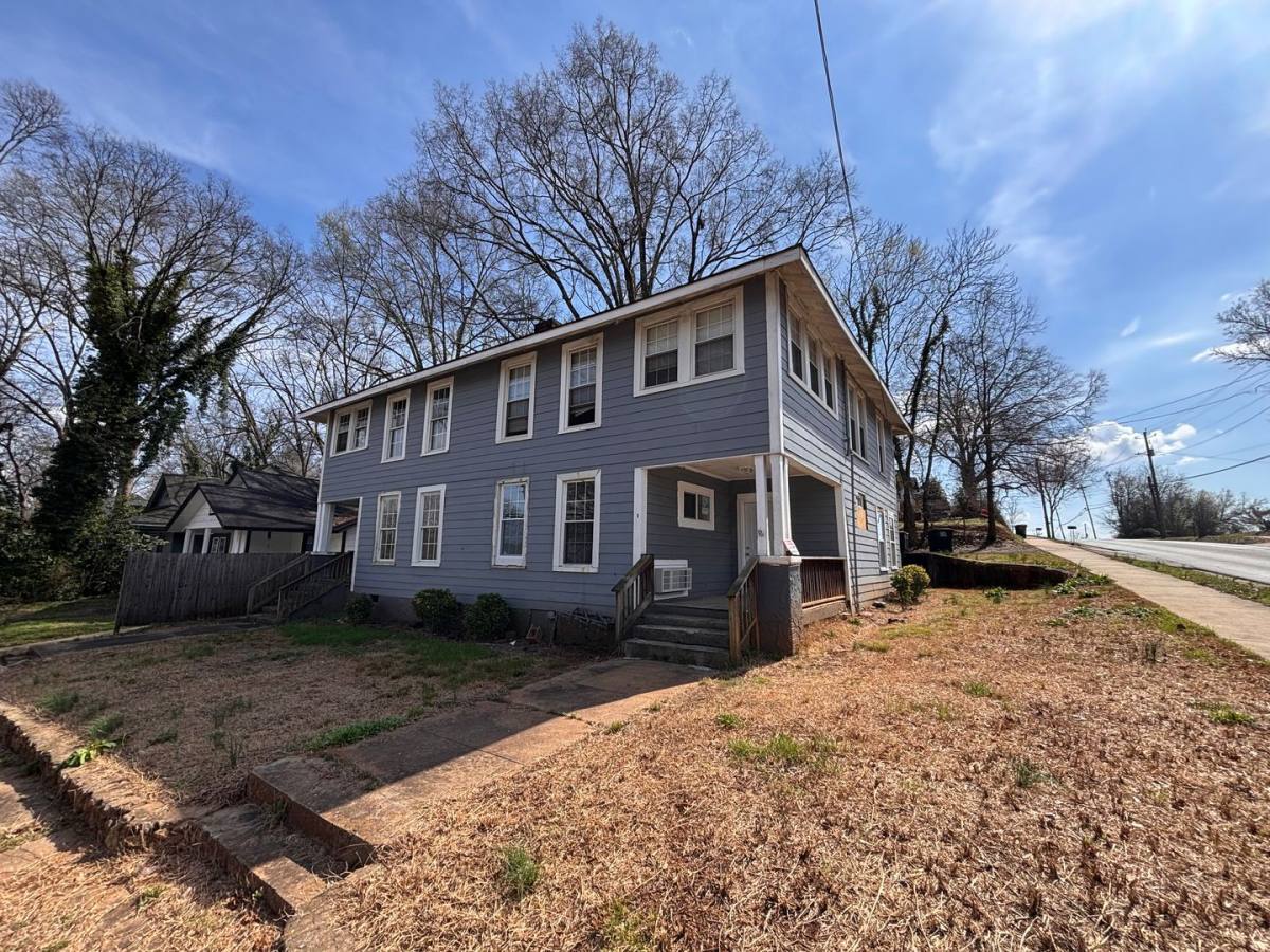Apartment for rent at 100 E 9th St, Rome, GA 30161
