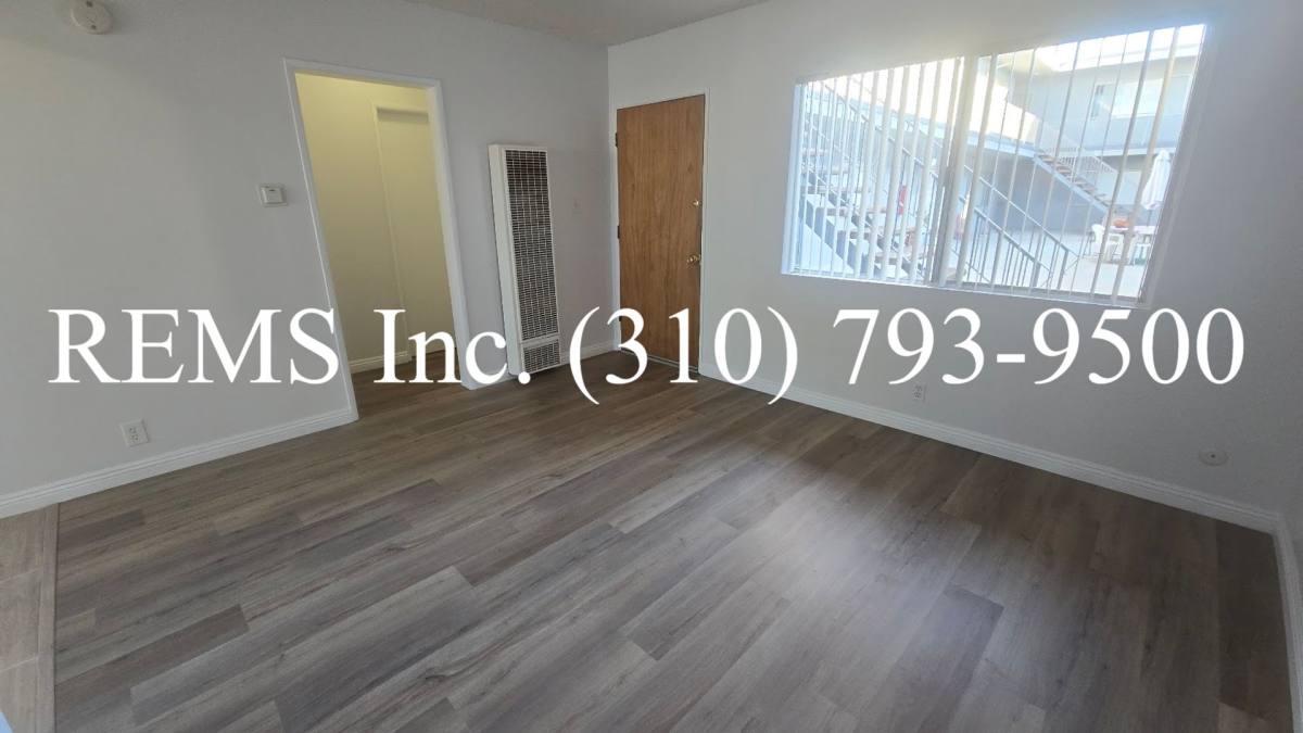 Apartment for rent at 4350 W 130th St, Hawthorne, CA 90250