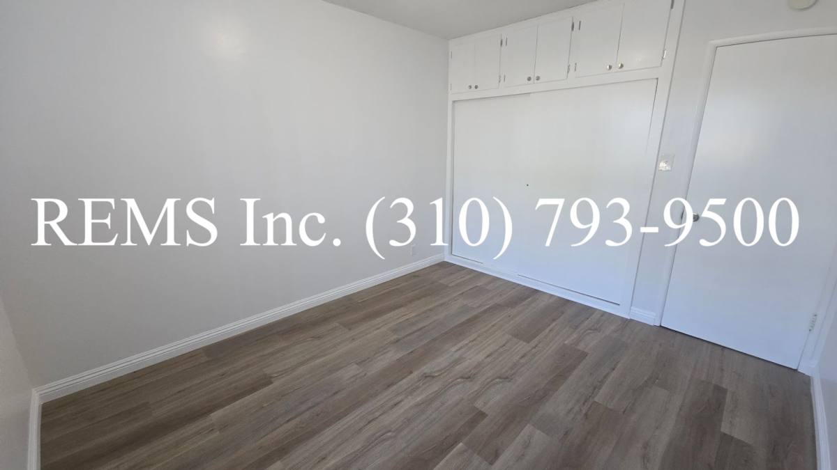 Apartment for rent at 4350 W 130th St, Hawthorne, CA 90250