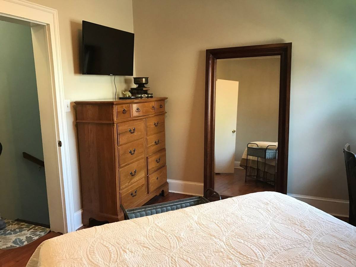Condo for rent at 1826 Burgundy St, New Orleans, LA 70116