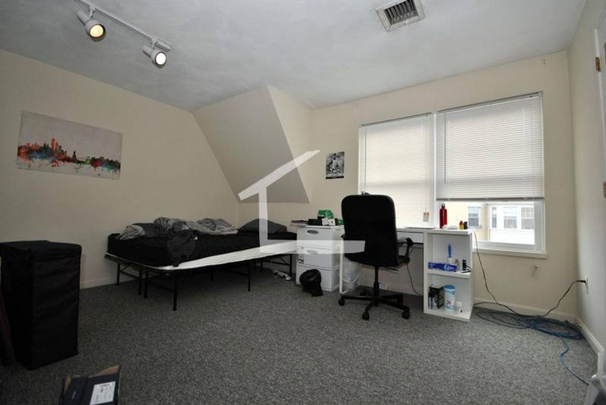 Townhouse for rent at 127 Glenville #1A, Allston, MA 02134