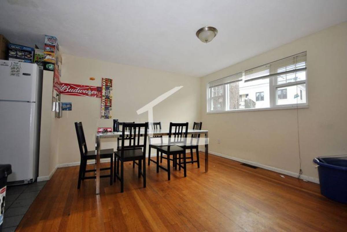 Townhouse for rent at 127 Glenville #1A, Allston, MA 02134