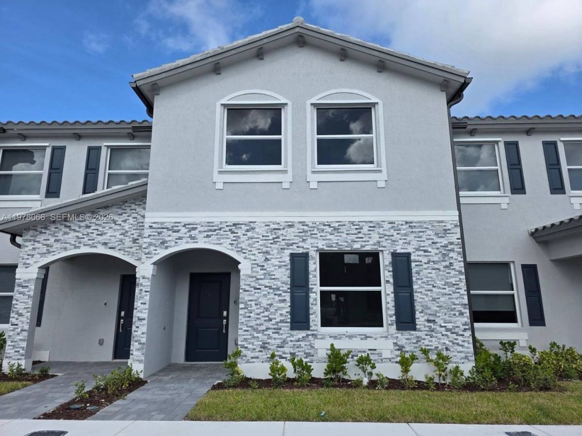 House for rent at 300 SE 10th Court, Homestead, FL 33034