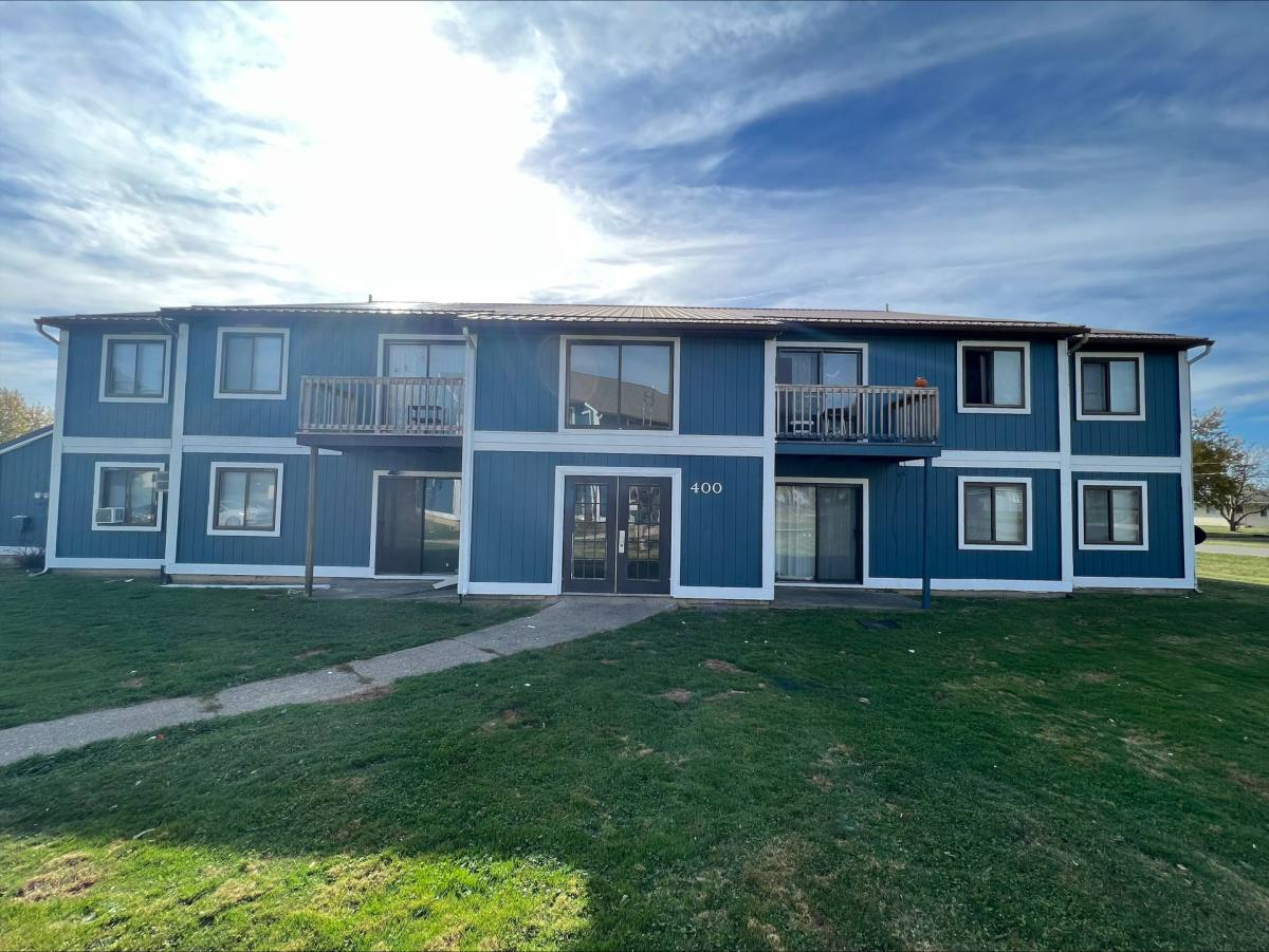 Townhouse for rent at 400 Oak Trail, Garrett, IN 46738
