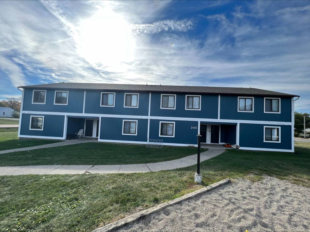 Townhouse for rent at 400 Oak Trail, Garrett, IN 46738