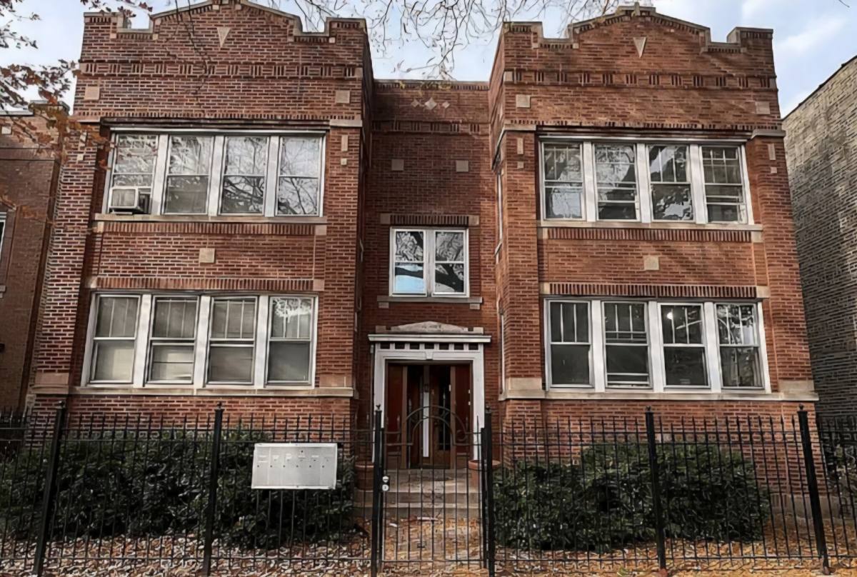 Apartment for rent at 3346 N Central Park Ave #2S, Chicago, IL 60618