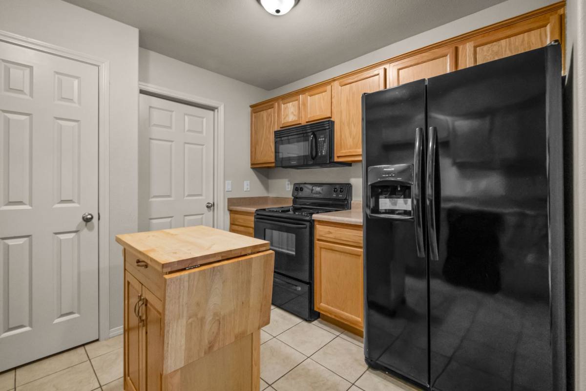 House for rent at 705 SW Crystal St, Bentonville, AR 72712