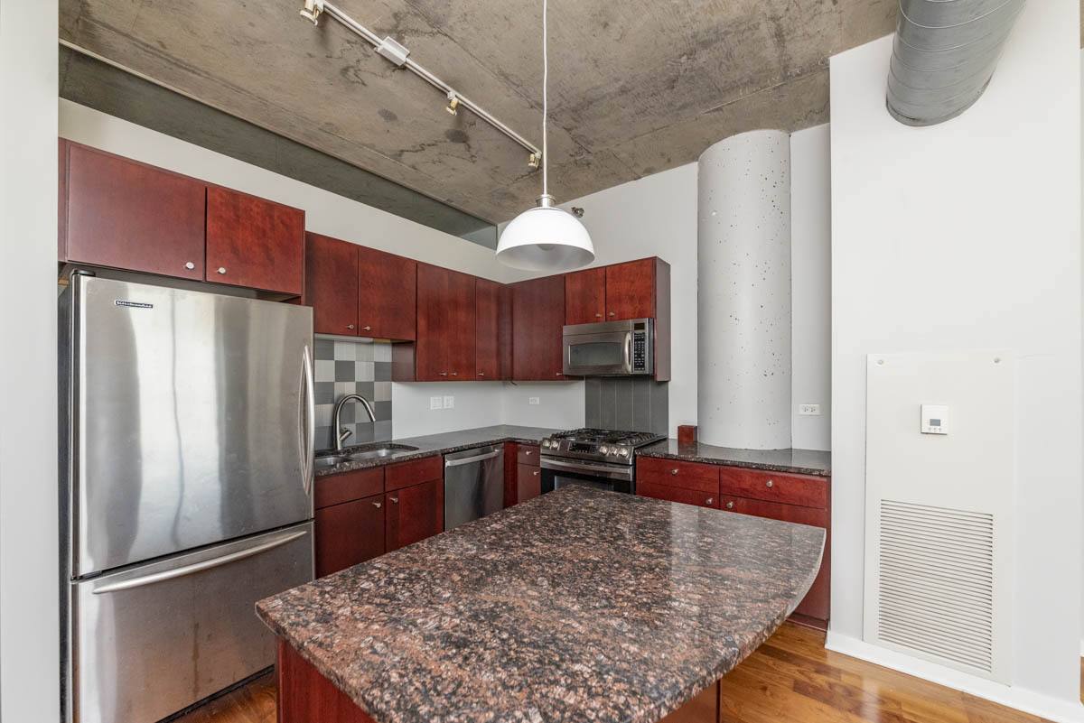 Condo for rent at 700 N Larrabee St #1902, Chicago, IL 60654