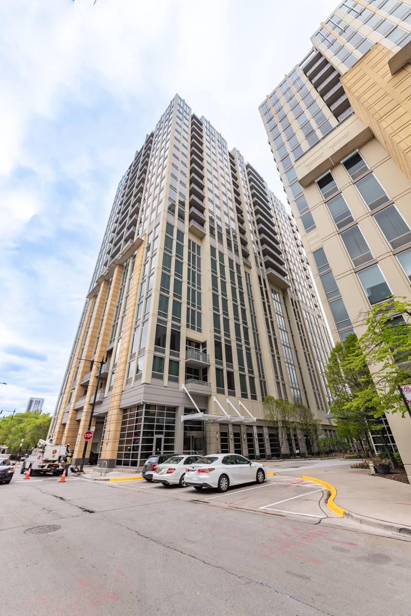 Condo for rent at 700 N Larrabee St #1902, Chicago, IL 60654