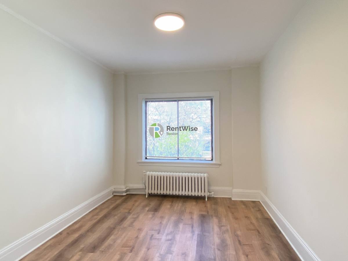 Apartment for rent at 230 Walnut St #39, Newtonville, MA 02460