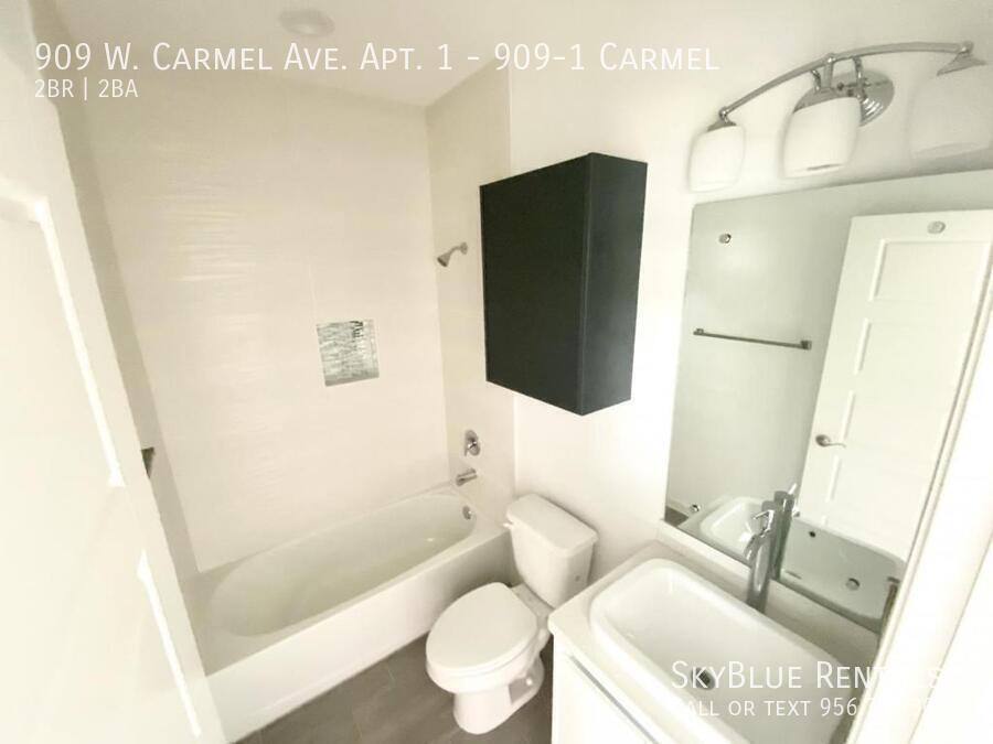 Apartment for rent at 909 W Carmel Ave #1, Pharr, TX 78577