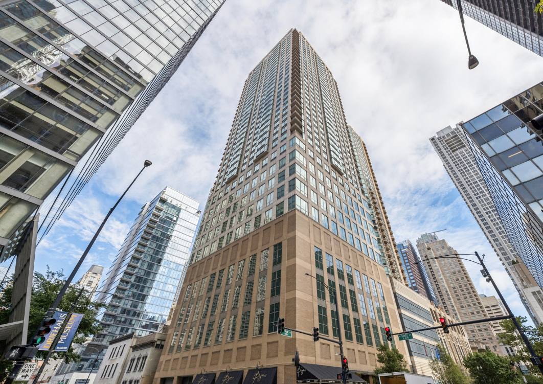 Apartment for rent at 2 E Erie St #3712, Chicago, IL 60611