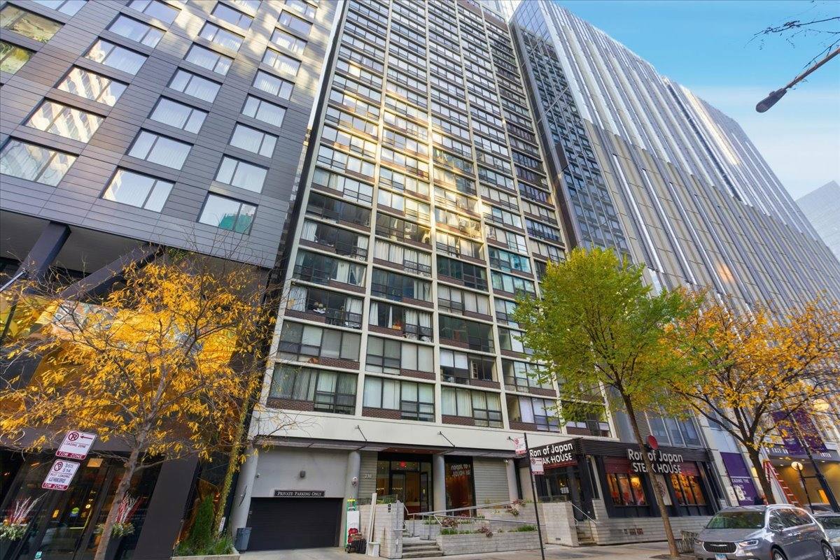 Condo for rent at 230 E Ontario St #1503, Chicago, IL 60611