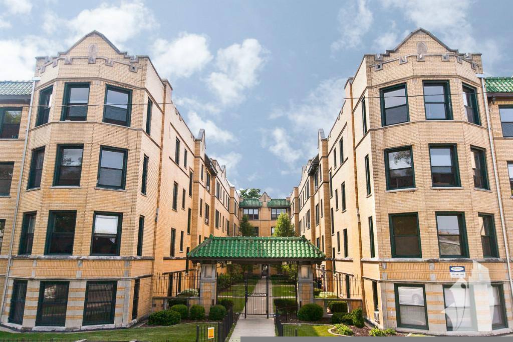 Apartment for rent at 23345 N Spaulding Ave #1A, Chicago, IL 60647