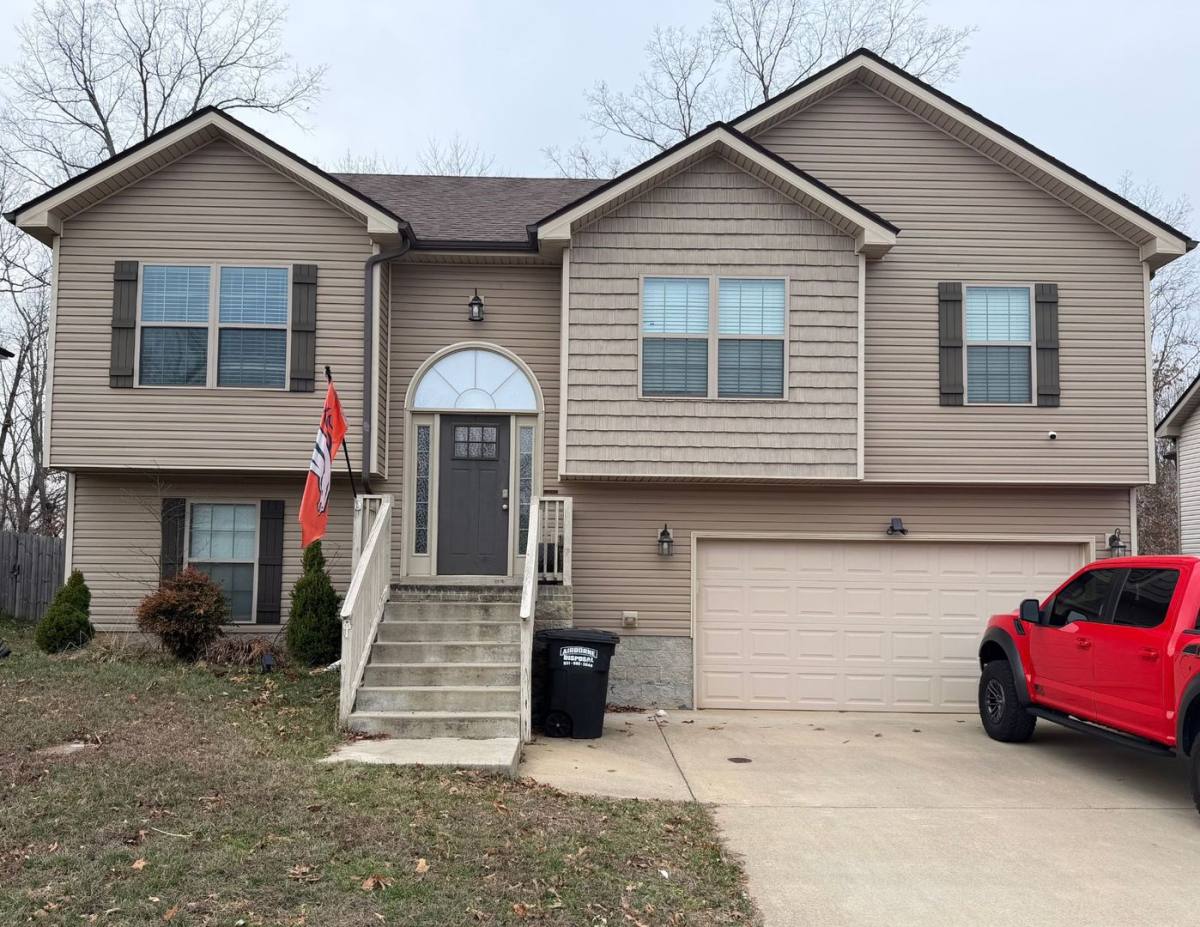 House for rent at 1648 Parkside Dr, Clarksville, TN 37042