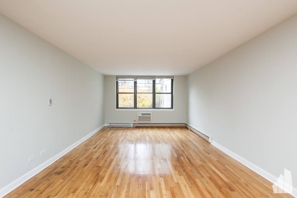 Apartment for rent at 1446 N Dearborn St #2A, Chicago, IL 60610