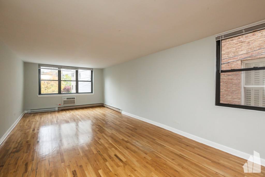 Apartment for rent at 1446 N Dearborn St #2A, Chicago, IL 60610