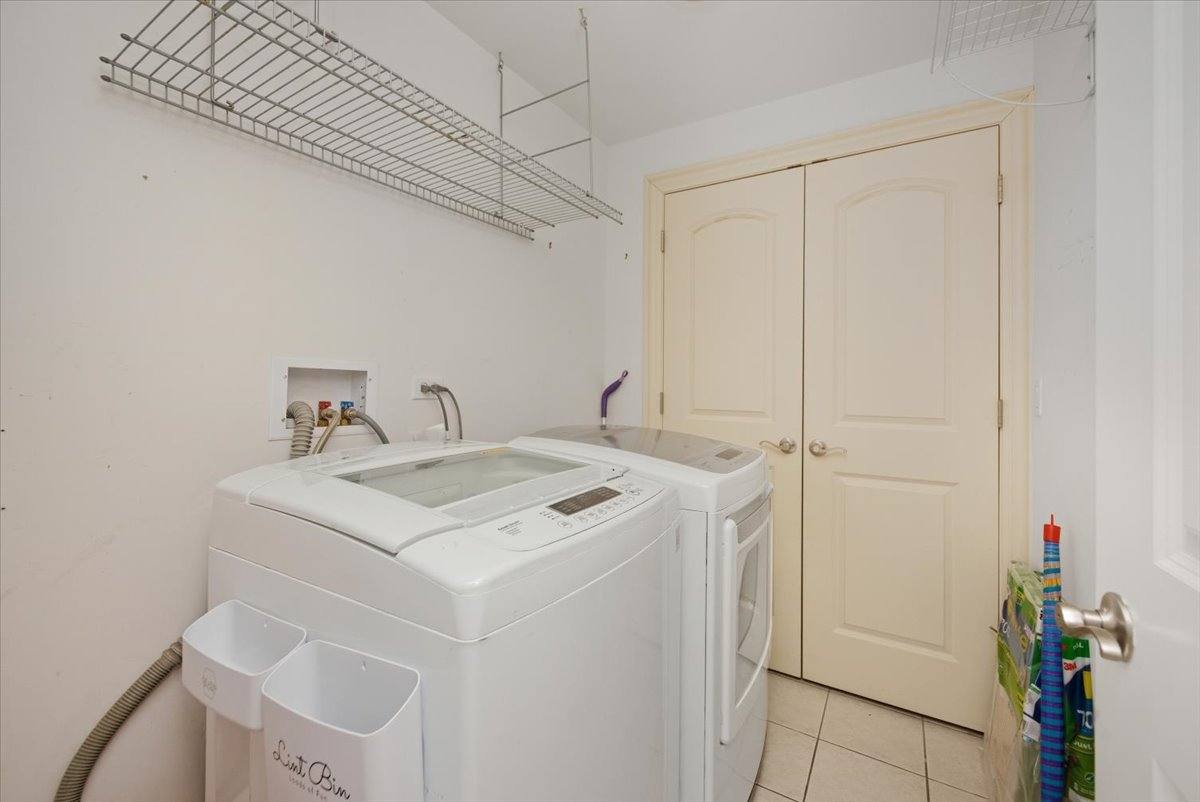 Apartment for rent at 1523 W Huron St #3, Chicago, IL 60642